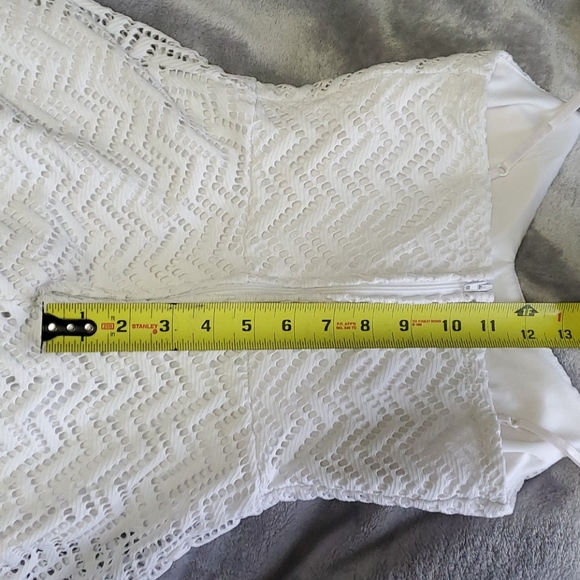 Small White Empire Waist Midi Dress - Picture 5 of 10